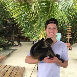 Meet your Posher, Daniel